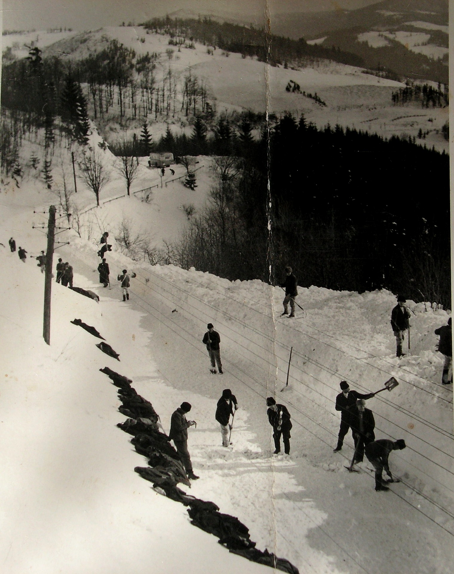 Trocha snehu na Dobšinskom kopci v 50-tych rokoch 